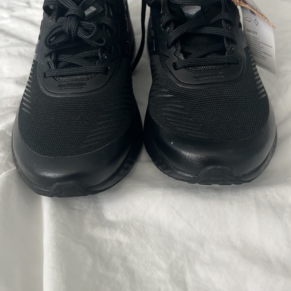Adidas AlphaMagma Guard - GX1177 - Black / Dark Marine Men 7 - woman 8 - Picture 7 of 8